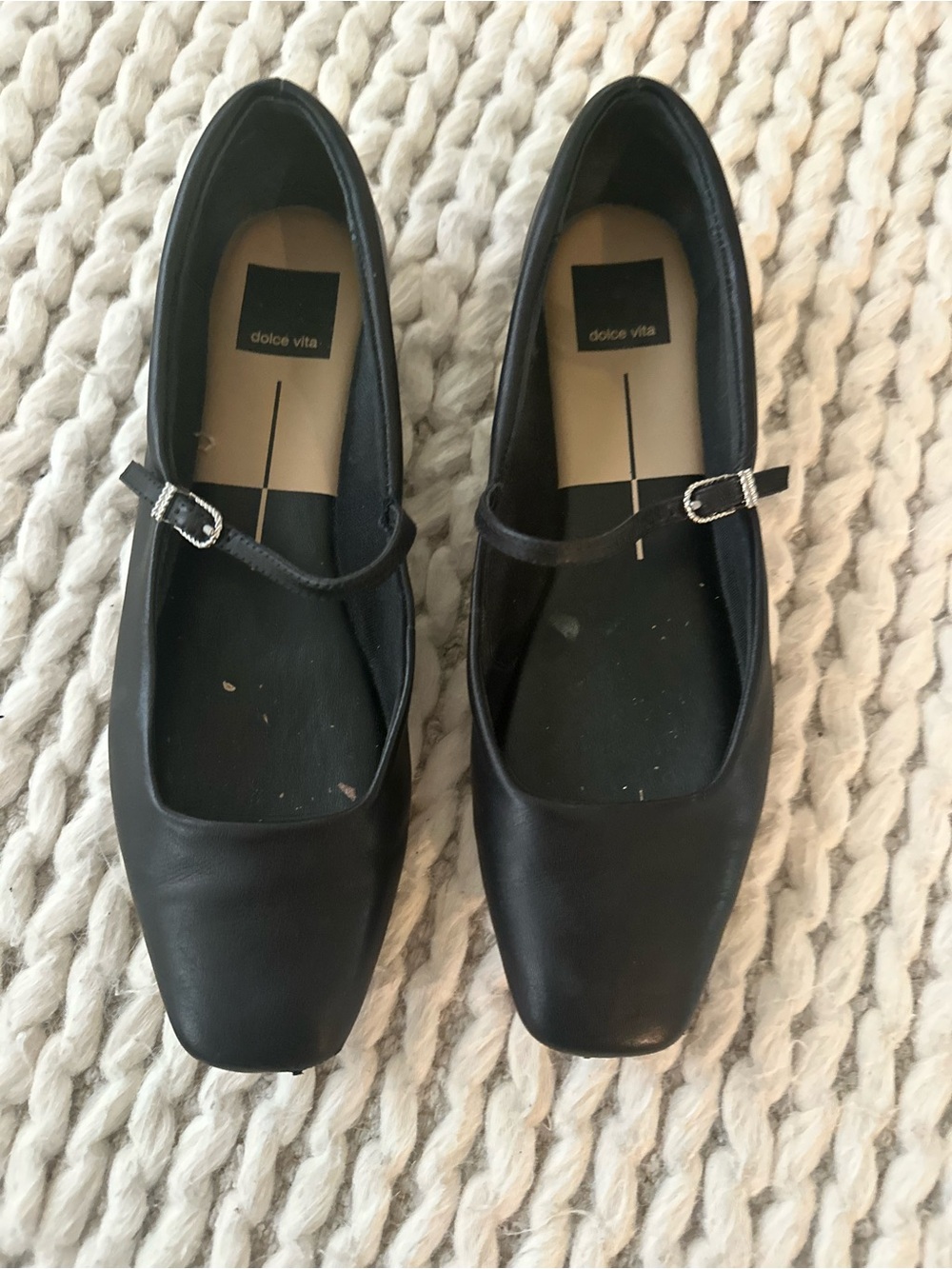 dolce vita Reyes Flats